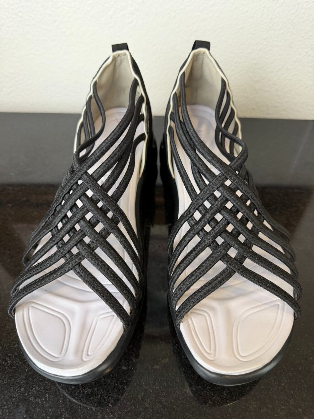 JBU Jambu Barb Sport Sandals Women 11 M Black Vegan Water Ready